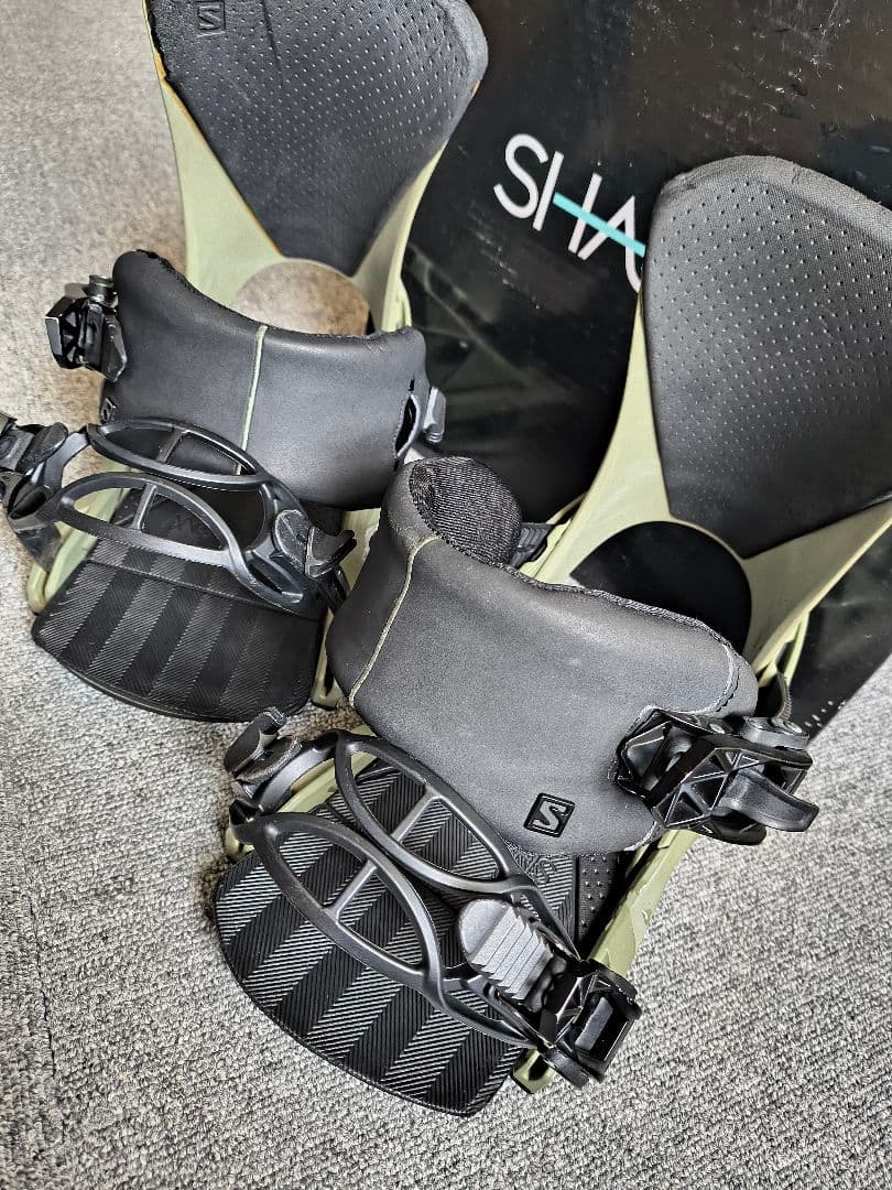 SALOMON サロモン DISTRICT ディストリクト Mサイズ