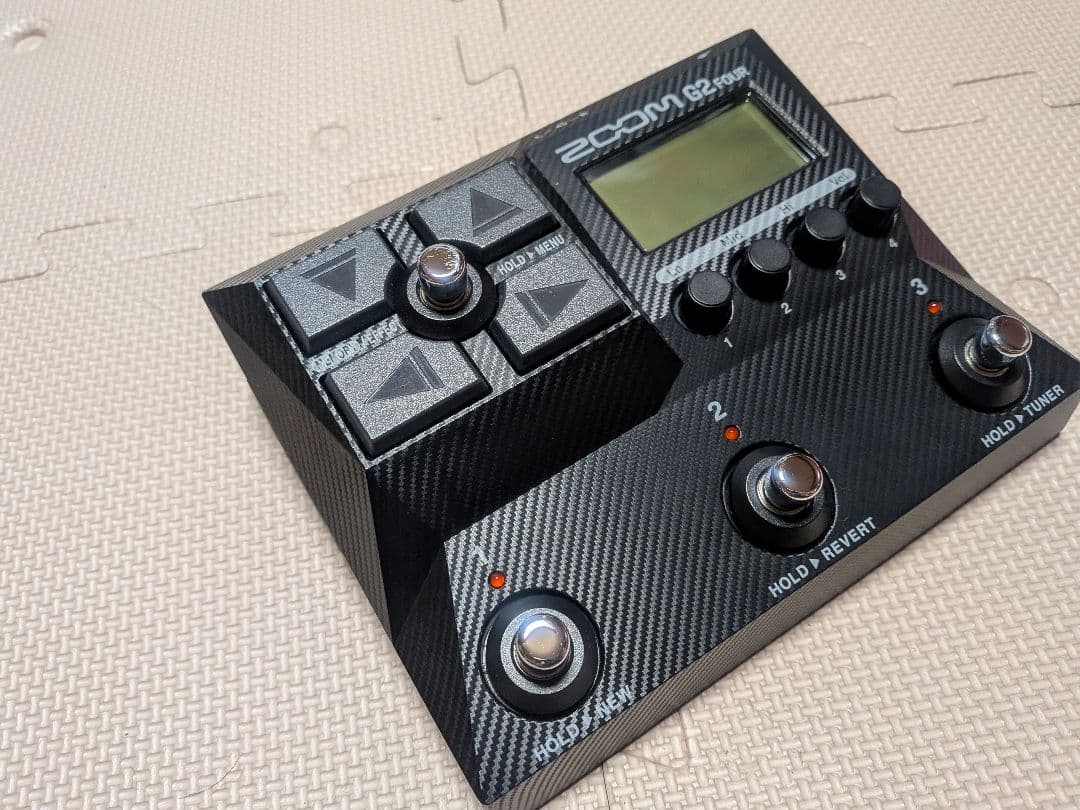 ZOOM G2 FOUR 美品 動作良好ACアダプター・箱付 マルチエフェクター