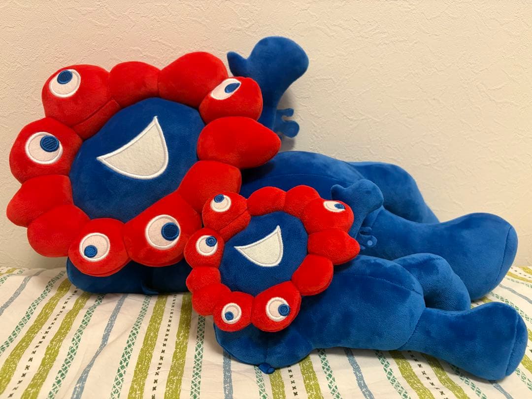 大阪万博　ミャクミャクくじ　寝そべり　ぬいぐるみ　2等　3等