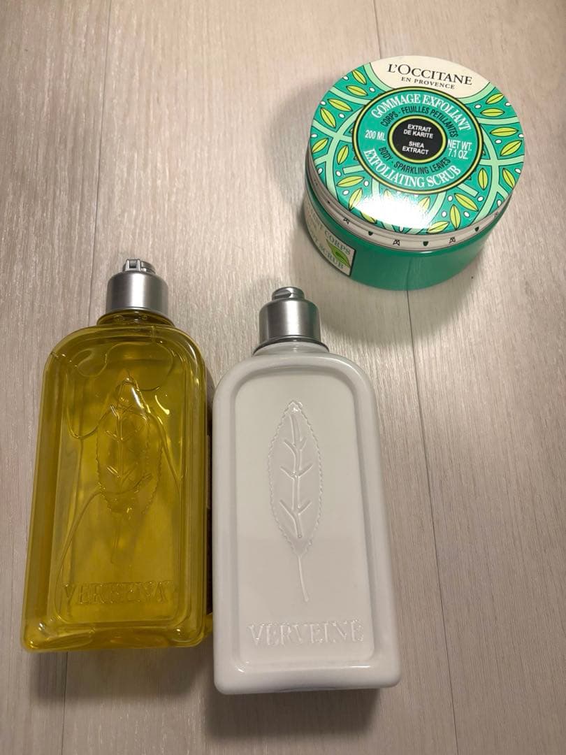 ロクシタン　ヴァーベナ　ボディローション　シャワージェル　スクラブ 3点