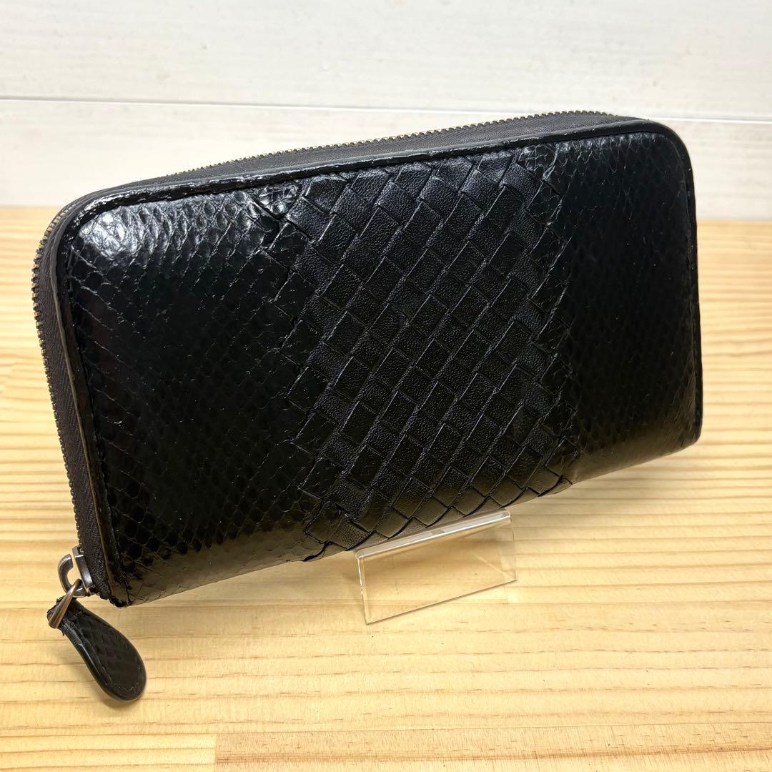 ボッテガヴェネタ　長財布　イントレチャート　パイソン
