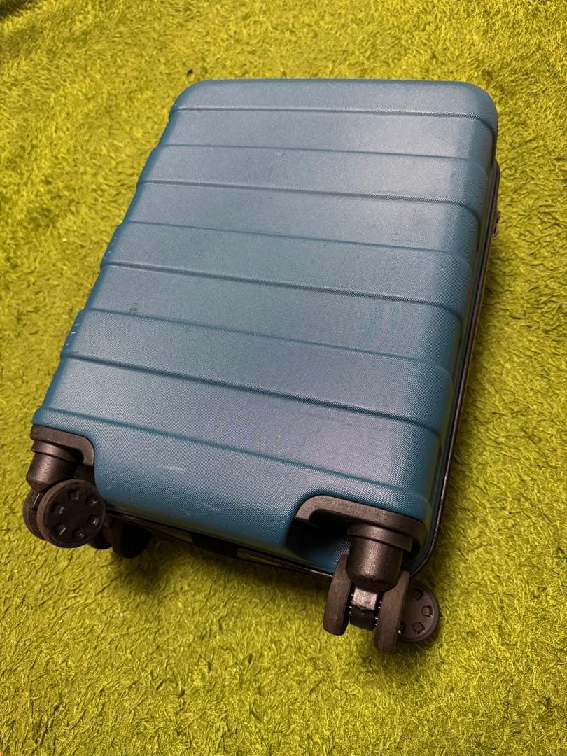無印良品 MUJI 限定カラー ターコイズブルー 機内持ち込み可 夏の限定カラー、ネイビー登場～ 無印良品「四輪ハードキャリーバッグ