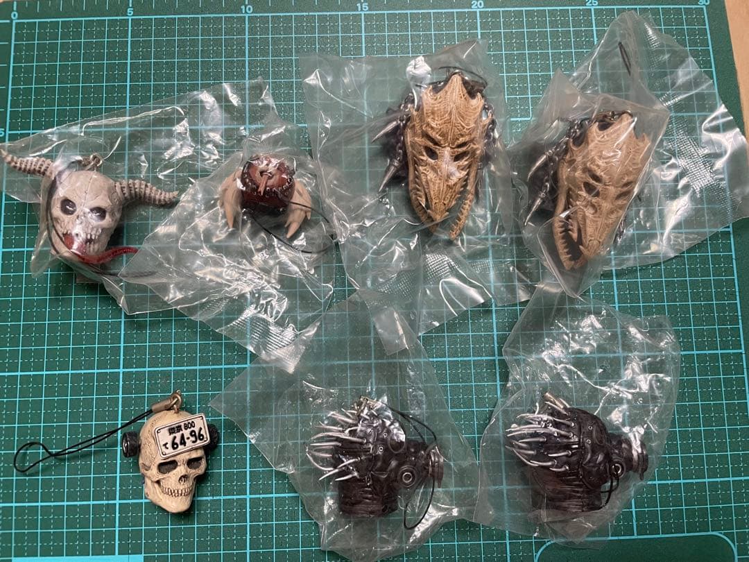 [値下げ可] ドロヘドロ ヘッドマスコットコレクション ストラップ