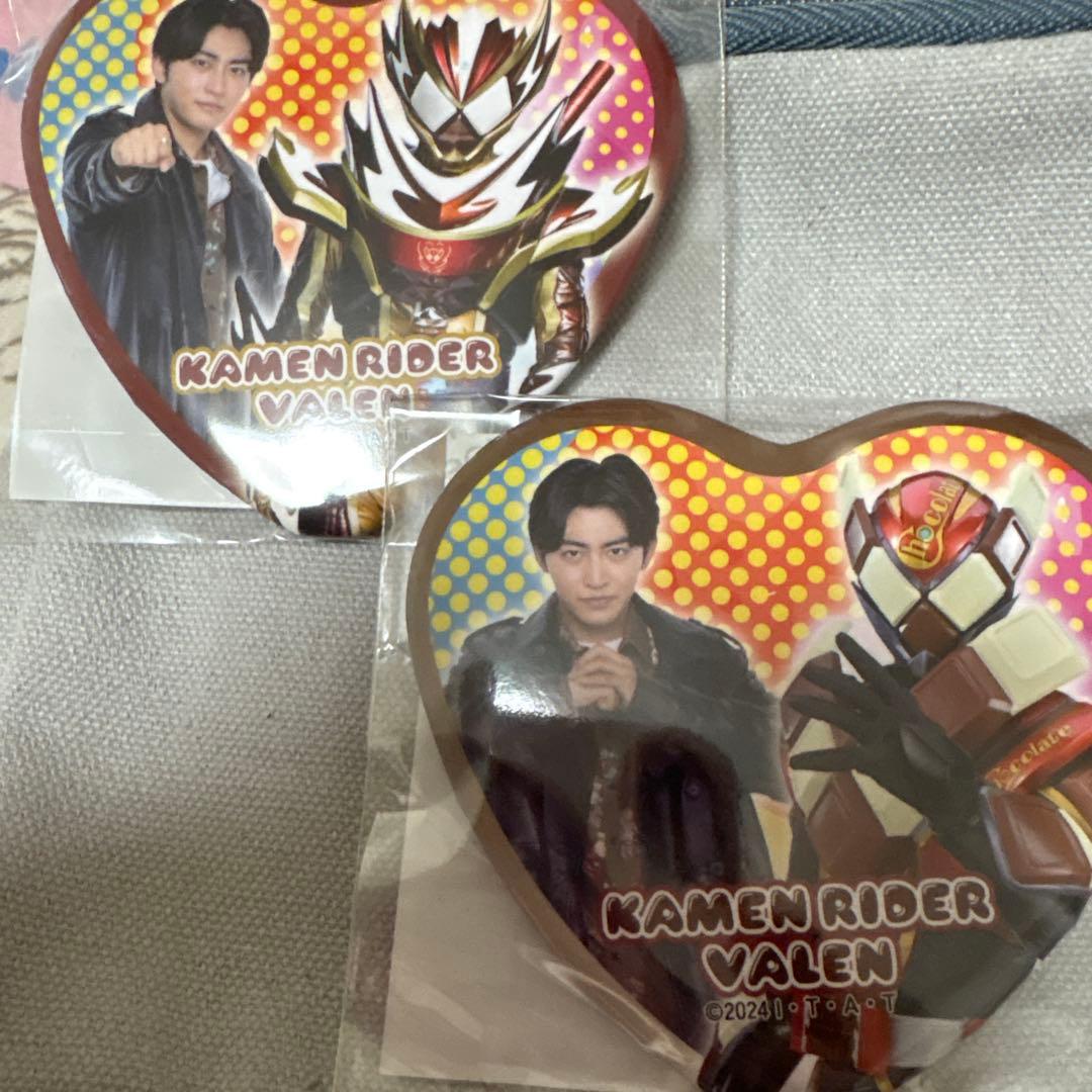 仮面ライダーガヴ　ＴＯＳくじ　Ａ賞　缶バッジ　ヴァレン　辛木田絆斗　セット