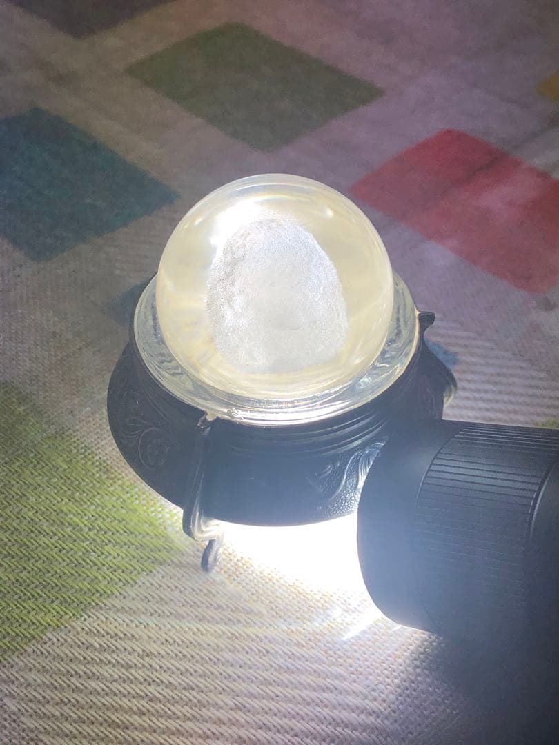 珍品 水晶用飾り台 下側から光を照らせる