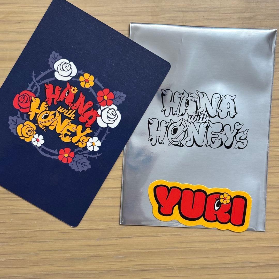 YURI HANA with HONEYS カード ステッカー - メルカリ