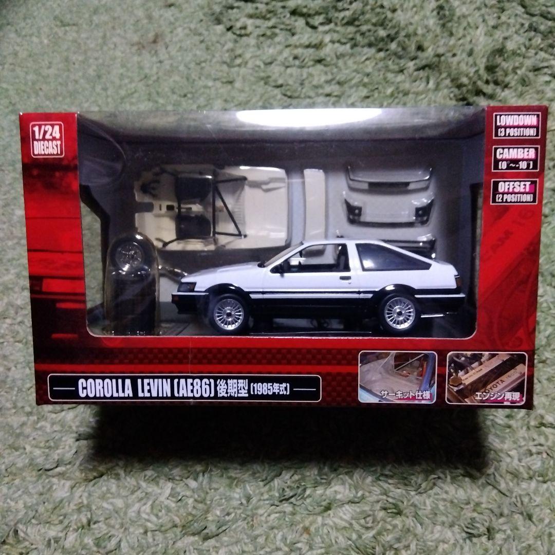 トヨタ AE86 カローラ レビン 後期 1985年式　ダイキャスト　ミニカー Amazon | SunStar 1/24 トヨタ カローラ レビン AE86 1985 レッド