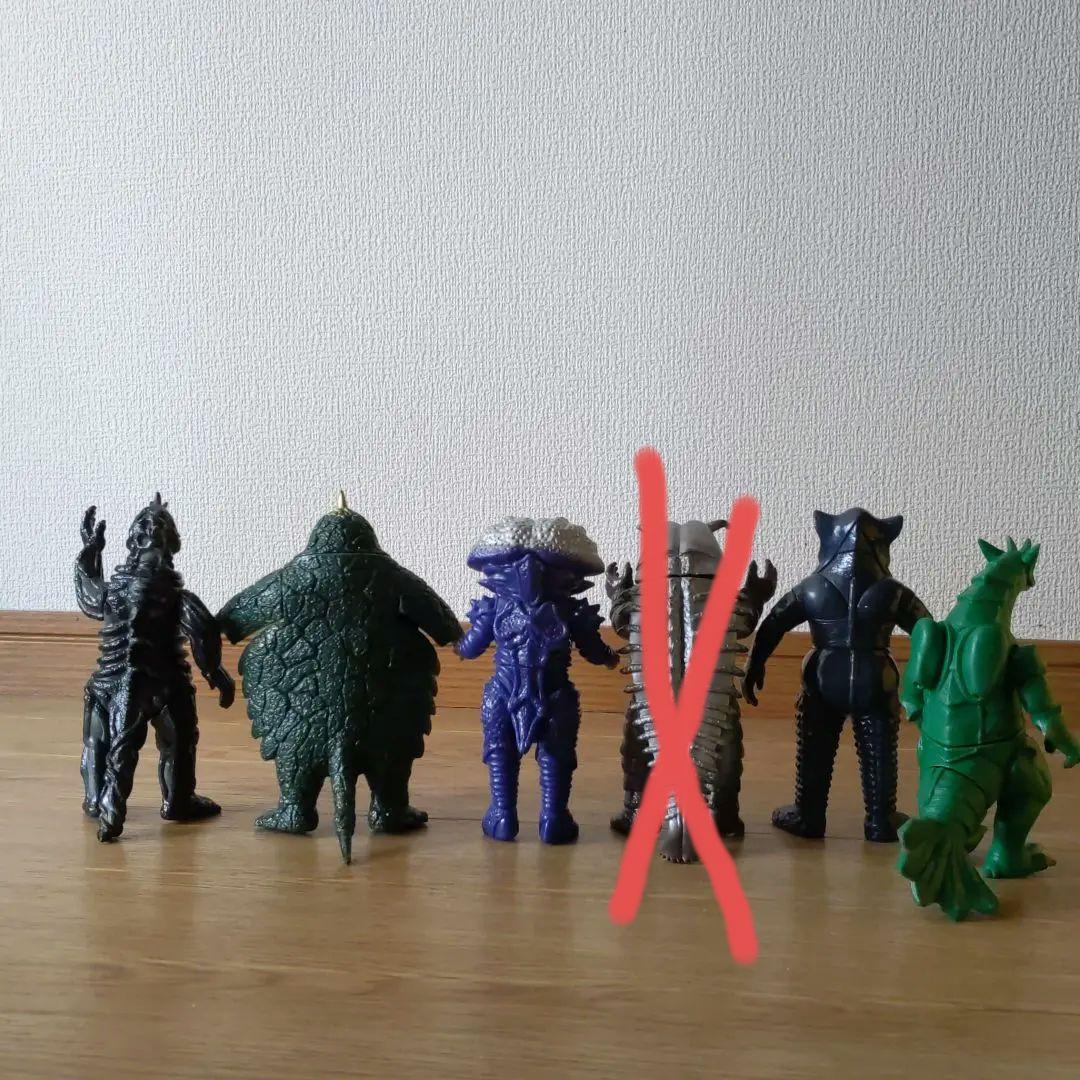 ウルトラマン ウルトラ怪獣5体セット！ - メルカリ
