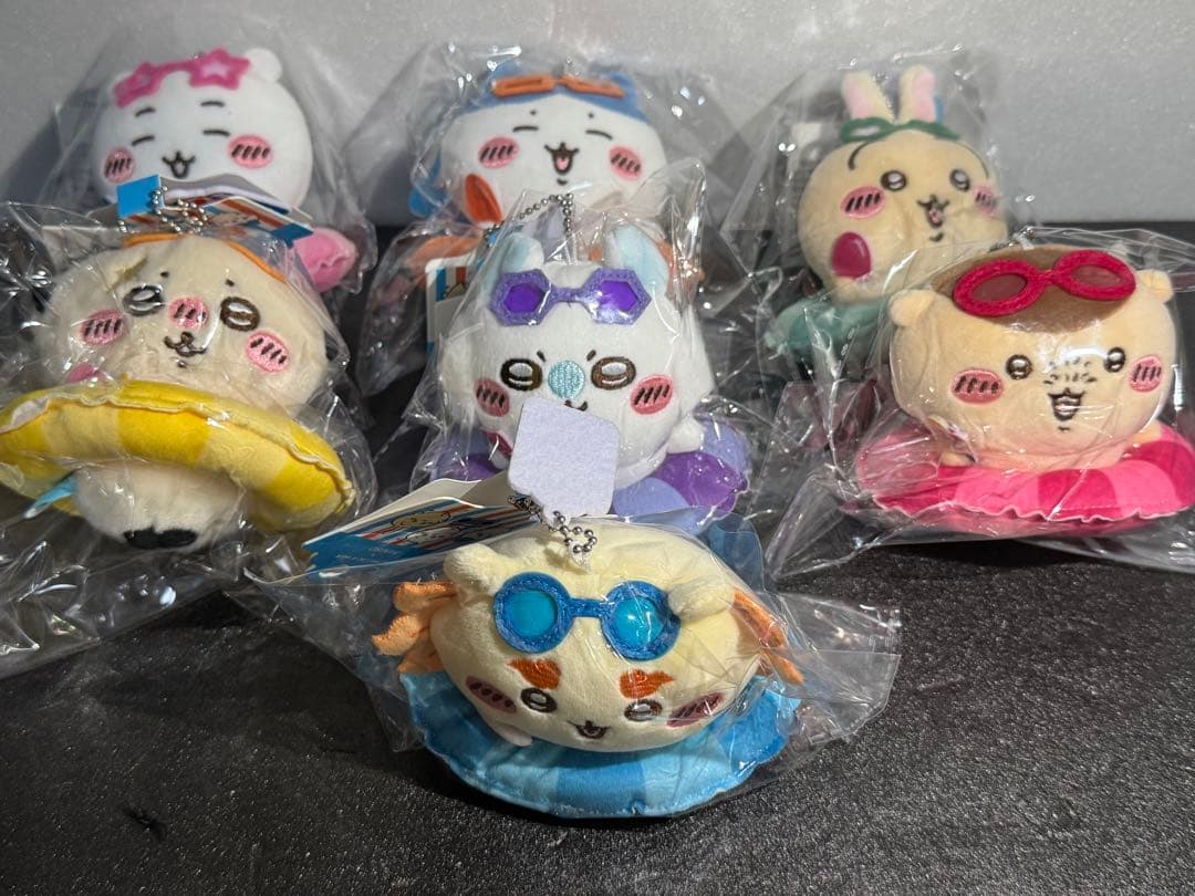 【海外限定】ちいかわminiso 猛暑の夏 マスコット 浮き輪 全7点セット