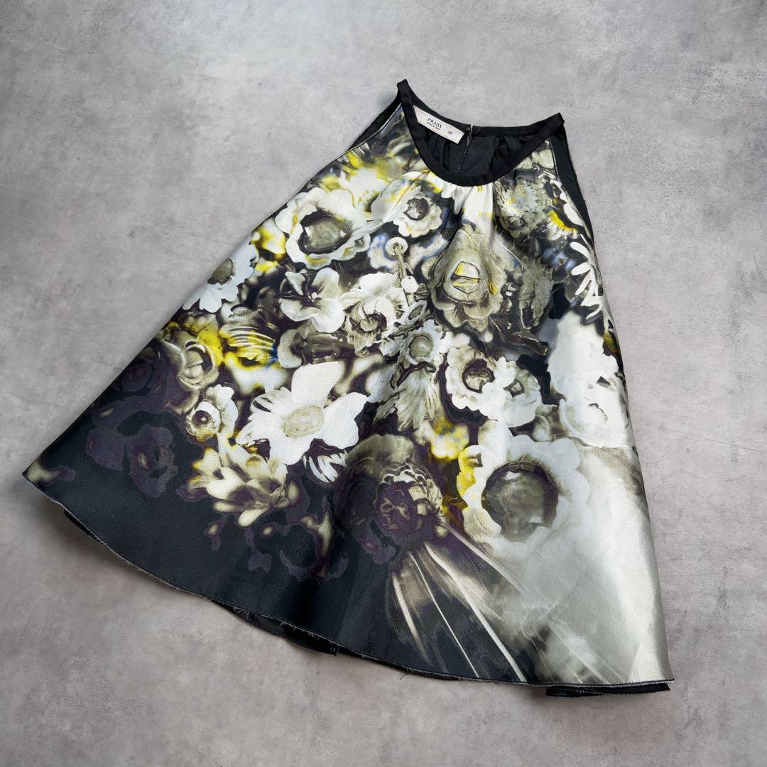 【PRADA】バックオープンキャミソール シルク混 イタリア製 40 M 黒 プラダ ルナロッサ ブラック オーデパルファム｜プラダ ビューティ公式