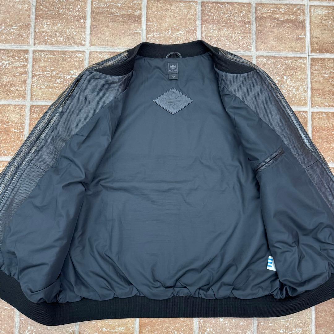 80s 万国旗タグ adidas ATP レザージャケット XL パイソン柄 黒 - メルカリ