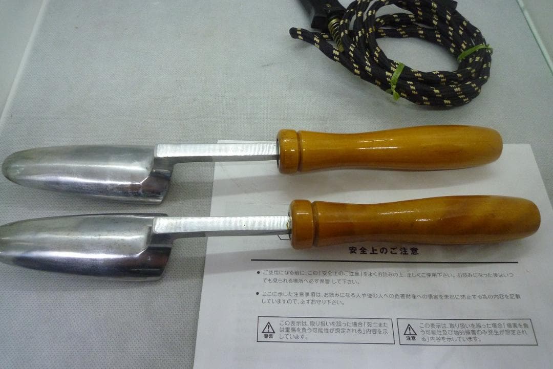 タキイ和裁電化鏝 和裁コテ 和裁こて タキイ製 鏝2本付 - メルカリ