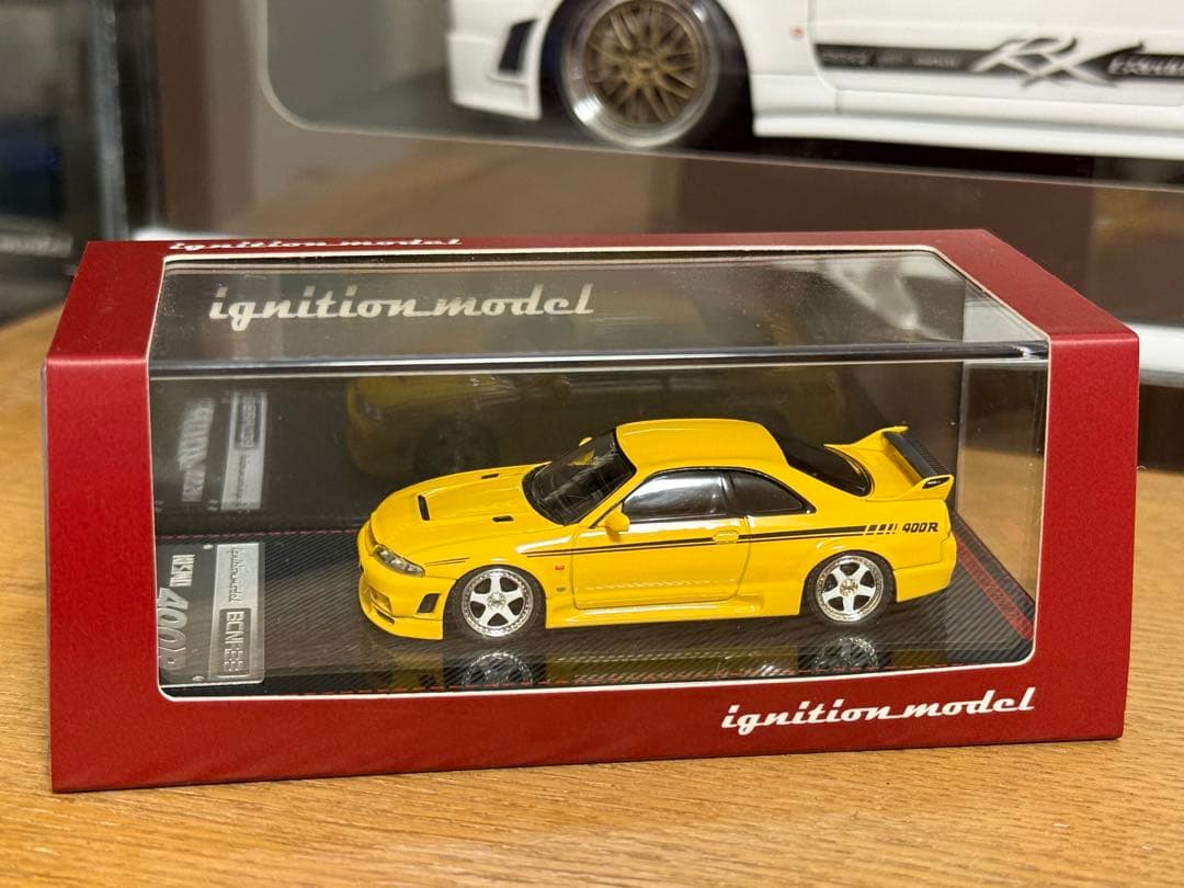 イグニッションモデル　ニスモ　R33 GT-R 400R Yellow 1:64 モデルインプレッション】INNO Models 1/64 - Nissan Skyline GT-R R33