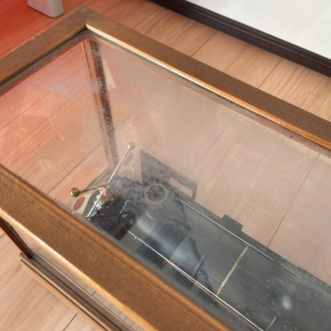 日本の蒸気機関車模型 ガラスケース付き C571 - メルカリ