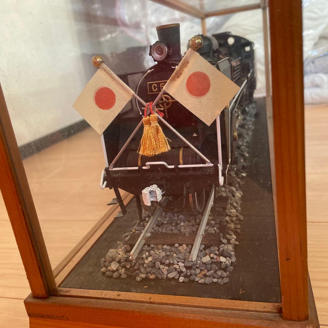 日本の蒸気機関車模型 ガラスケース付き C571 - メルカリ