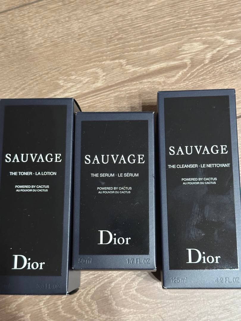 ジ*ク様 新品　未開封　Dior SAUVAGE スキンケアセット