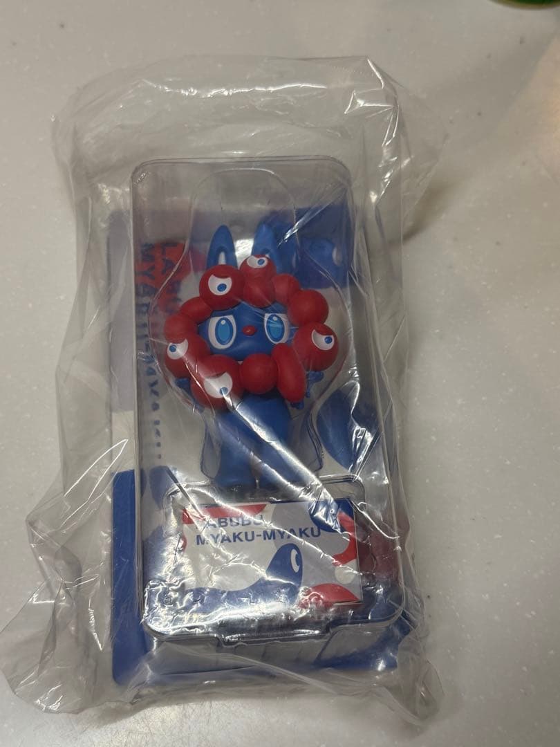 ミャクミャク ラブブストラップ付き EXPO 特別デザイン！