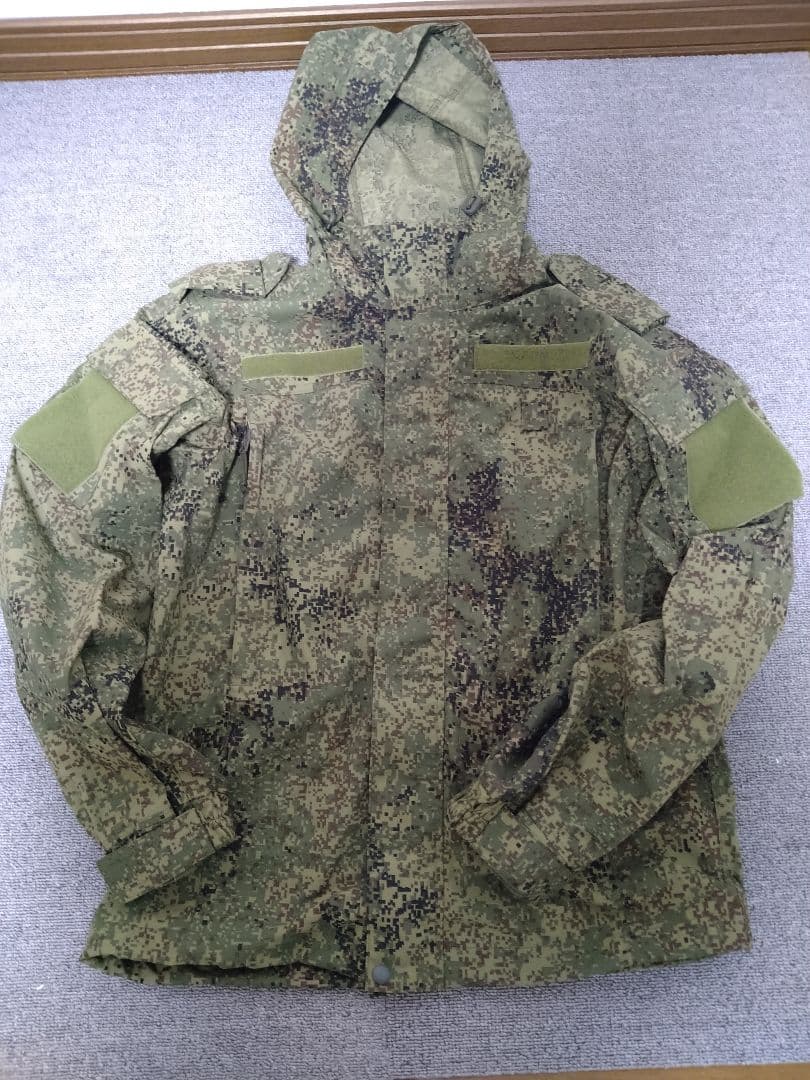 ロシア軍実物　VKBO デミシーズンスーツ上下　デジタルフローラ迷彩