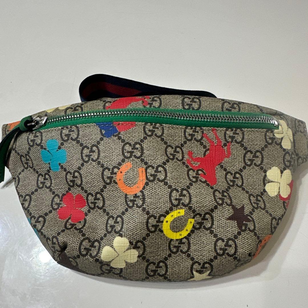 GUCCI カラフル花柄 ボディバッグ