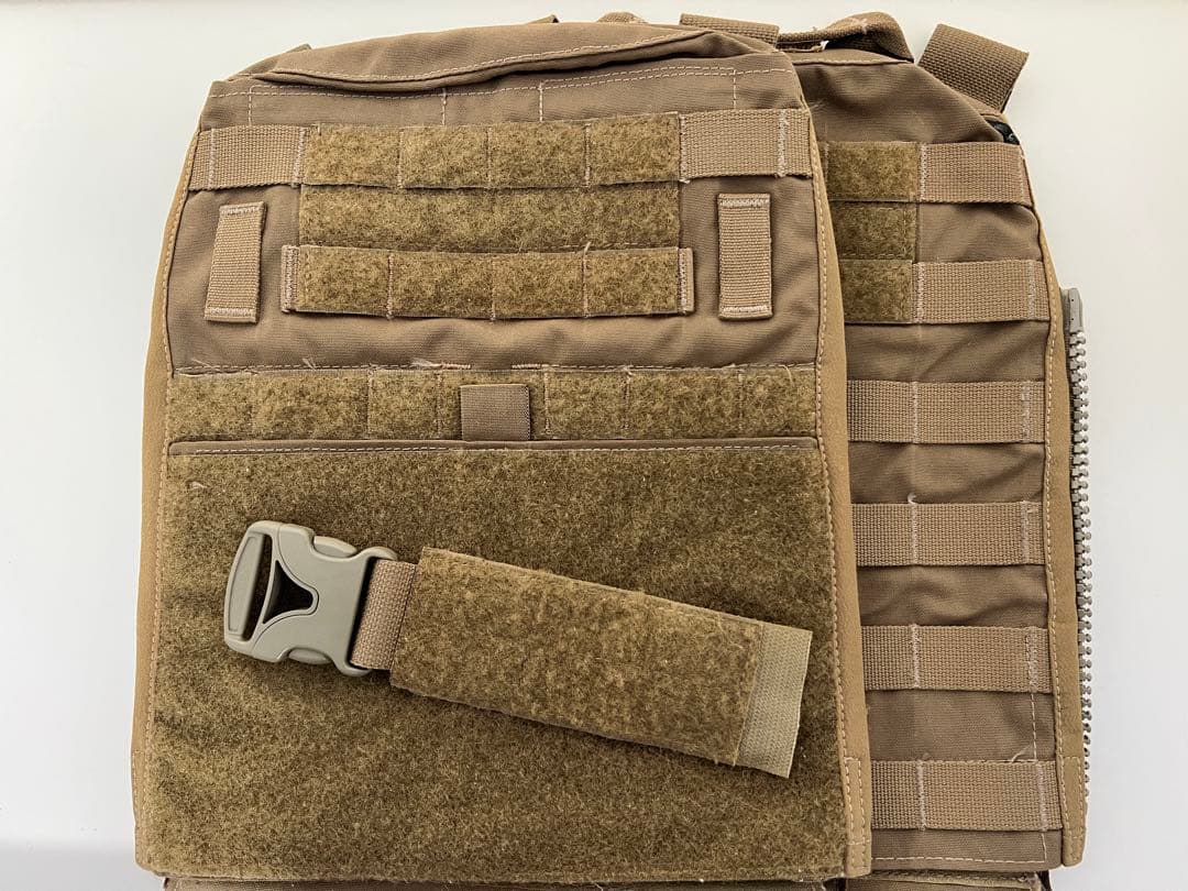 CryePrecision製AVSスタンダードPlate M:size CB色