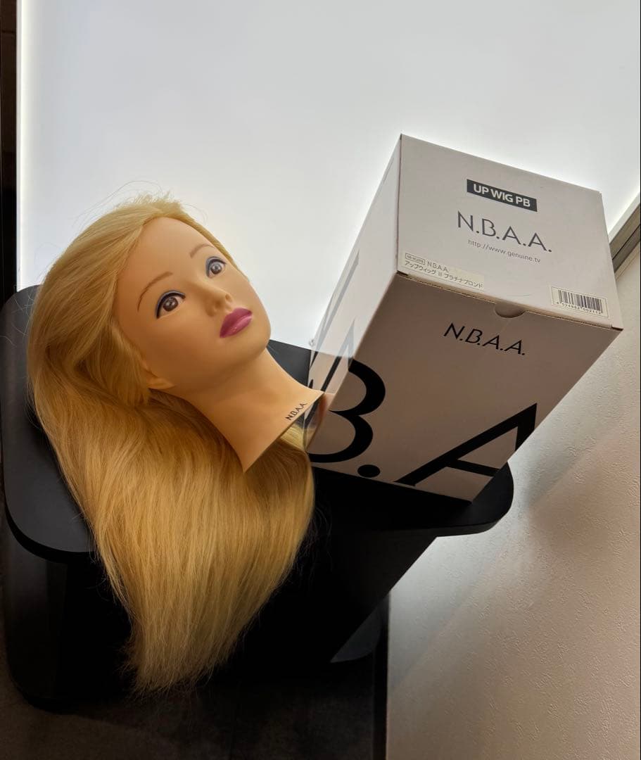 【新品特価30%OFF】N.B.A.A.ウィッグ 一般・プロ・店舗ディスプレイ