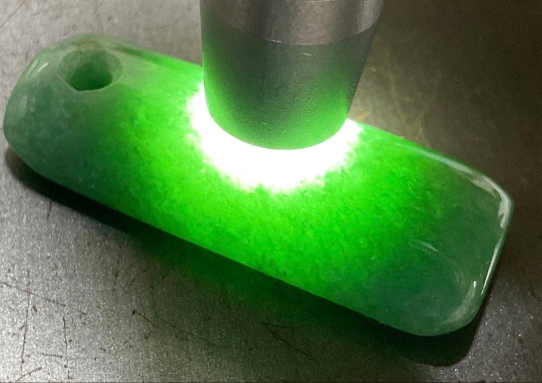 緑色　金山谷産　糸魚川翡翠7g ヒスイ　ひすい