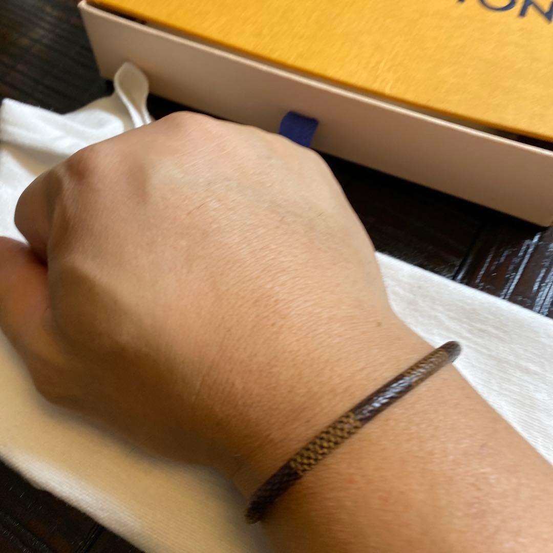 ルイヴィトンブラウンレザースネークスキン風ブレスレット