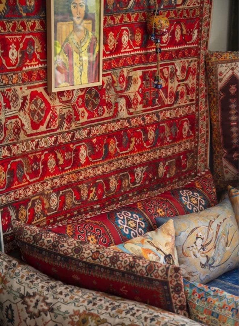 【ねこのいわし】ヴィンテージ赤ラグ 160×230 楽天市場】ヴィンテージ風 ラグ（カラーレッド）の通販