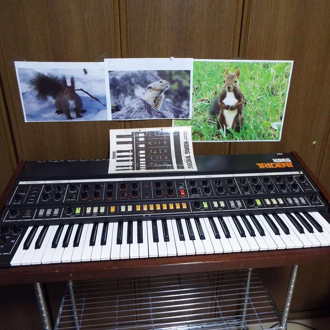 超貴重_美品_電源入らず_KORG TRIDENT 純正アルミフライトケース付