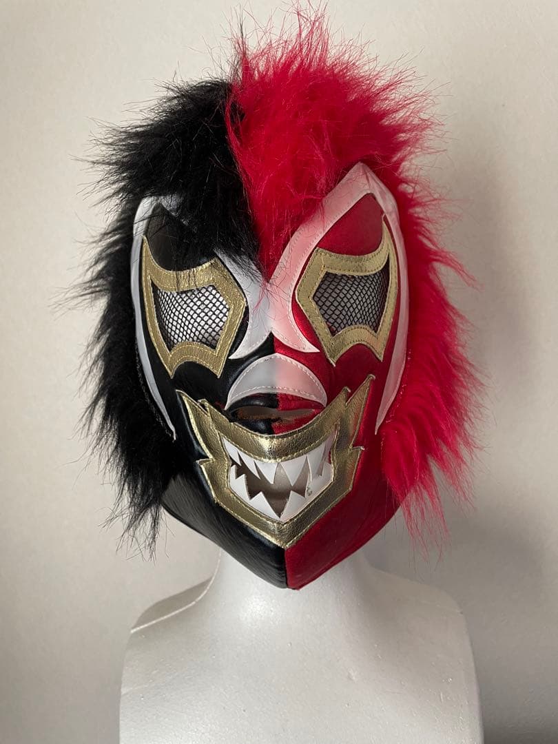 カマイタチ 応援マスク 高橋ヒロム またまた高橋ヒロム選手の実使用コスチュームが入荷💣️ 今回は