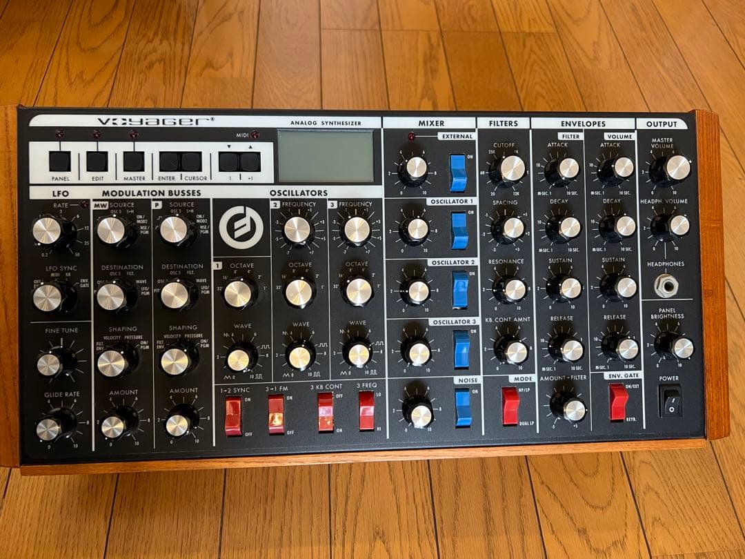 鍵盤楽器 Moog Voyager