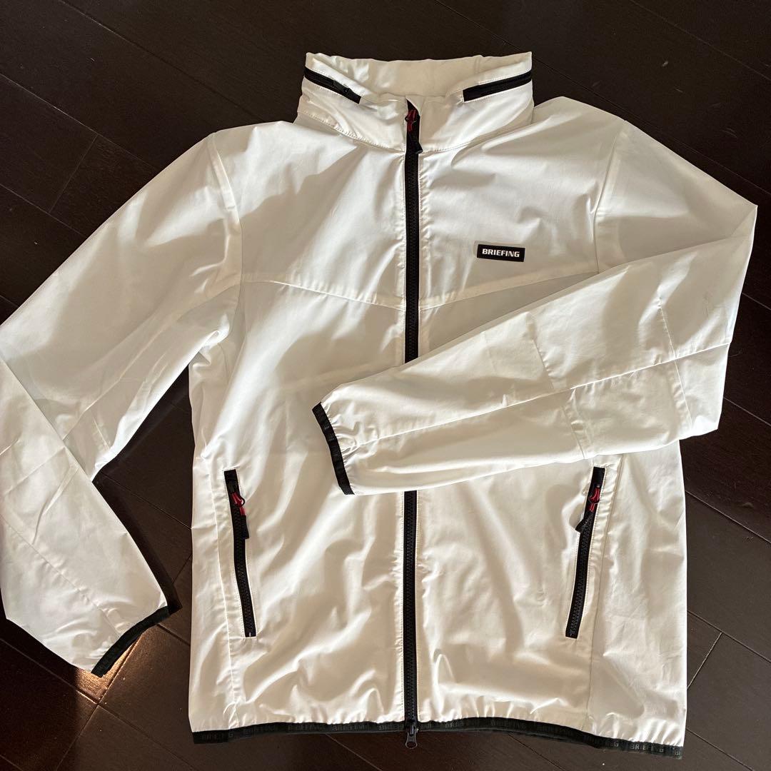 ブリーフィングゴルフ　ウインドブルゾン