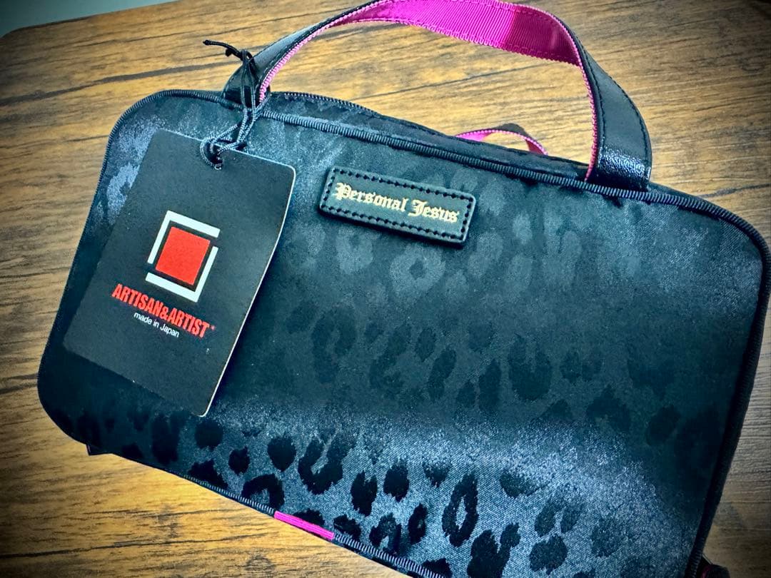 新品未使用】氷室京介 ポーチ（ミラー付き） PERSONAL JESUS - メルカリ