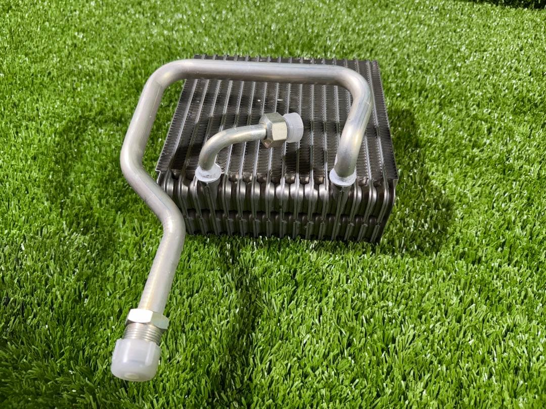 《未使用》スバル サンバー KS3 エバポレーター 503702-0732