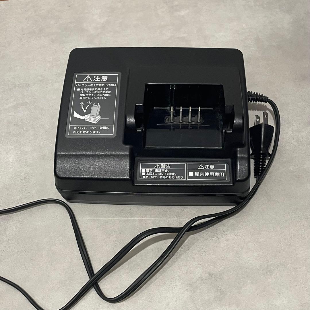Panasonic NKJ073Z 電動自転車用充電器