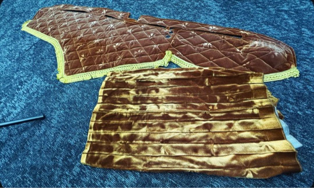 17プロフィア　ダッシュマット　仮眠カーテンセット　デコトラ　コスモス