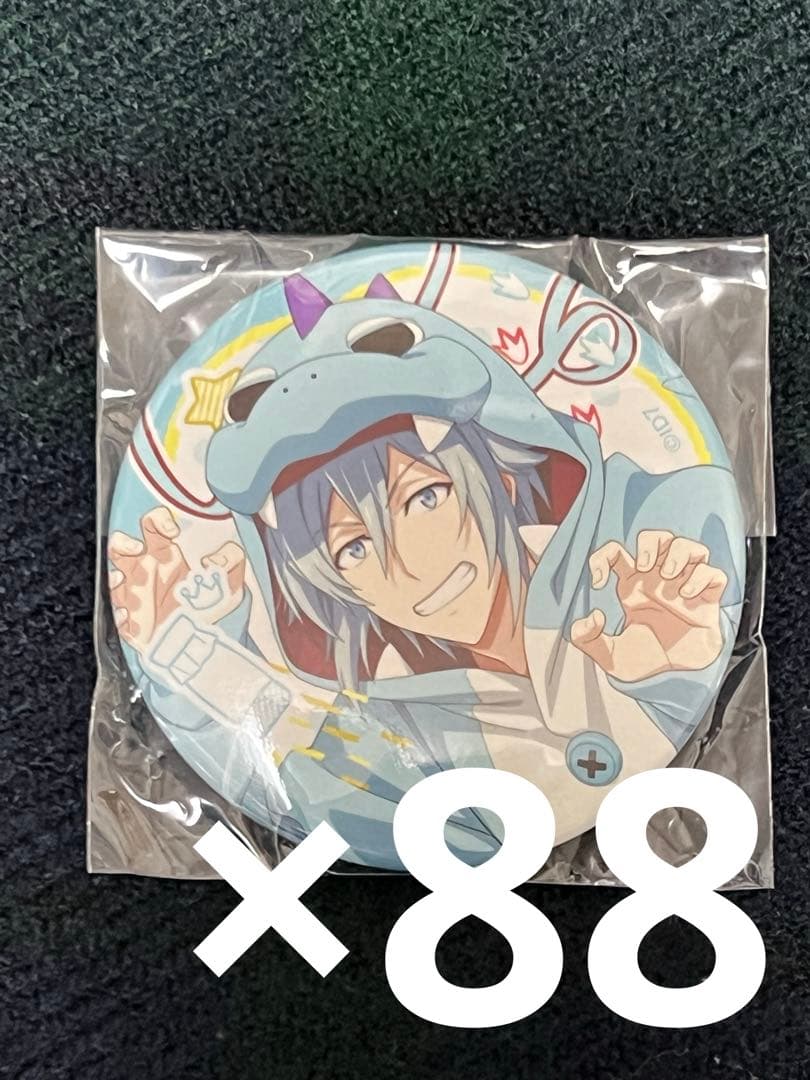 アイナナ 四葉環 怪獣パジャマ 缶バッジ 88個