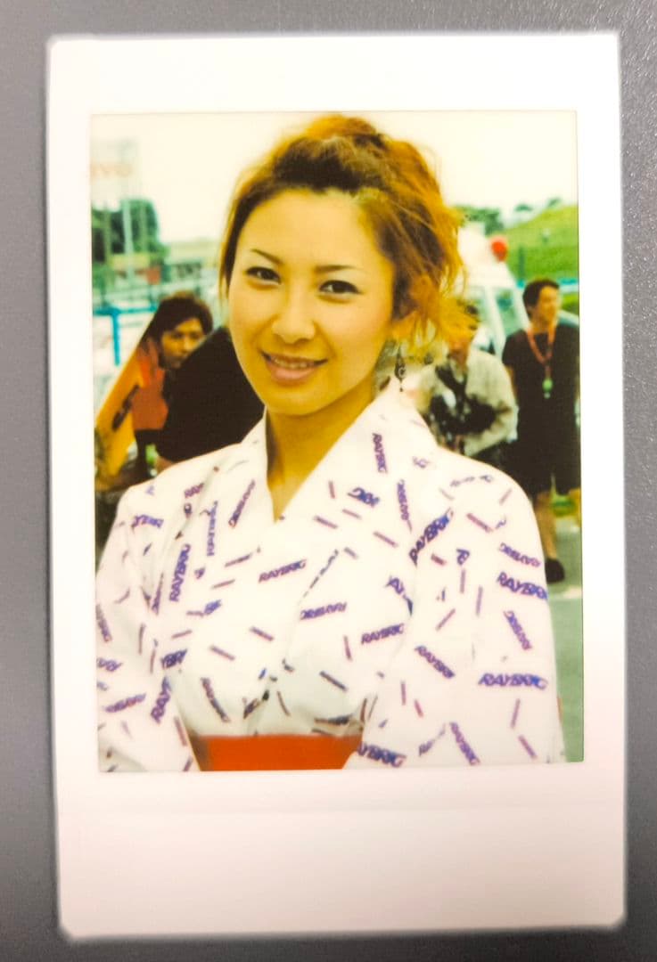 吉川ひとみ　チェキ　浴衣 Yahoo!オークション - SRQ07プレミアム 吉川ひとみ プロモ水着直筆サイ