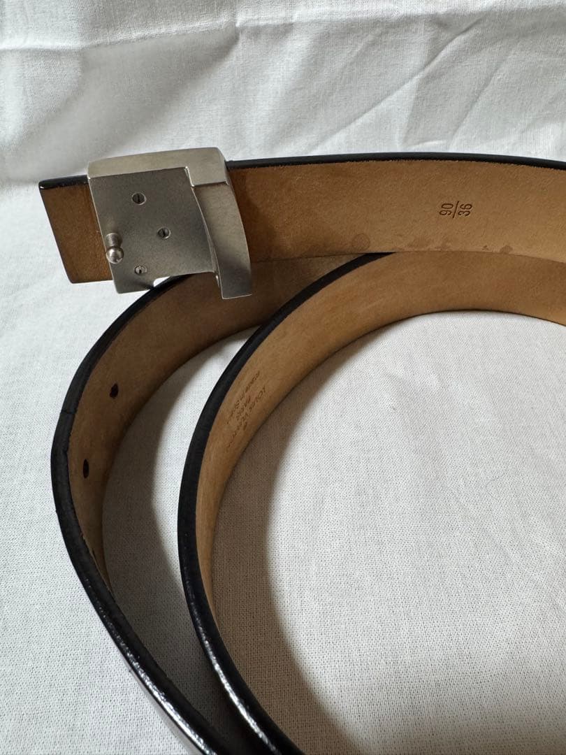 Louis Vuitton ブラックレザー ベルト 90 - メルカリ