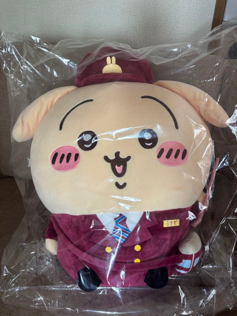 ちいかわ×阪急電車　受注生産限定　うさぎ　超bigぬいぐるみ