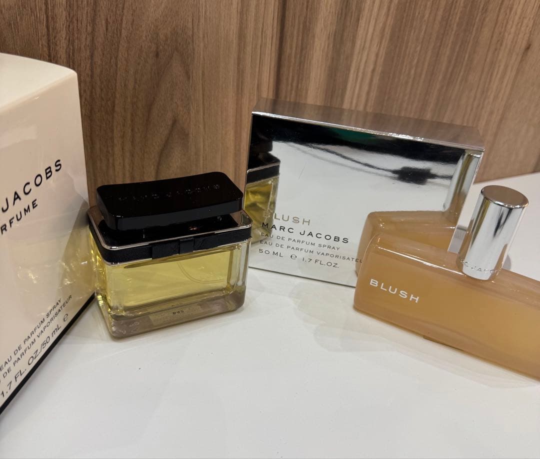 【ほぼ満】Marc Jacobs マークジェイコブス　オーデパルファム　香水2点