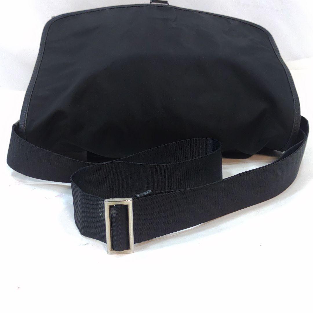 美品】プラダ メッセンジャーバッグ レザー×ナイロン A4可 三角ロゴ 黒