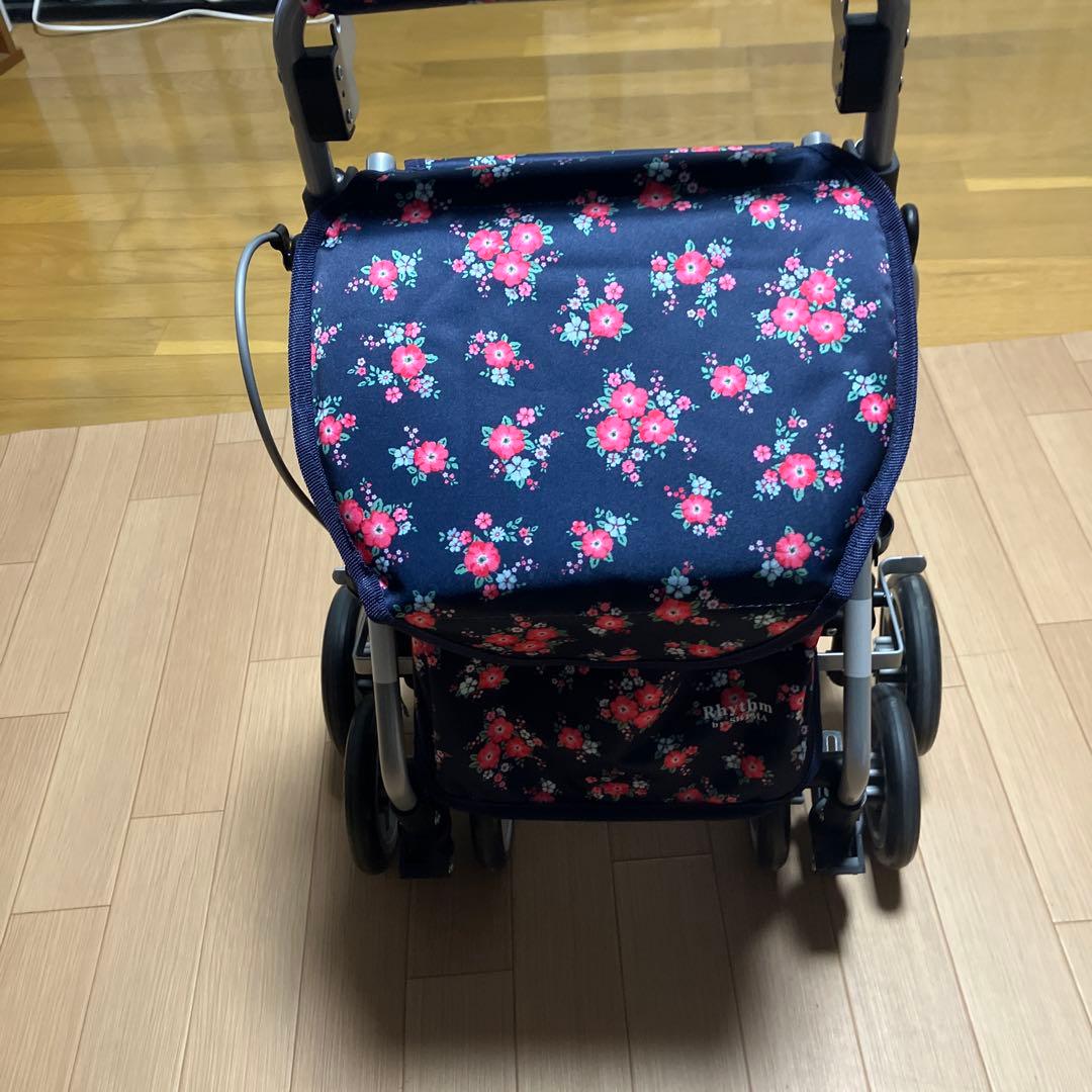RWCリズム　フローラル花柄NB シルバーカート　歩行車　買い物カート 島製作所 シルバーカー 買い物カート 高齢者 リズムRWC 手押し車 老人