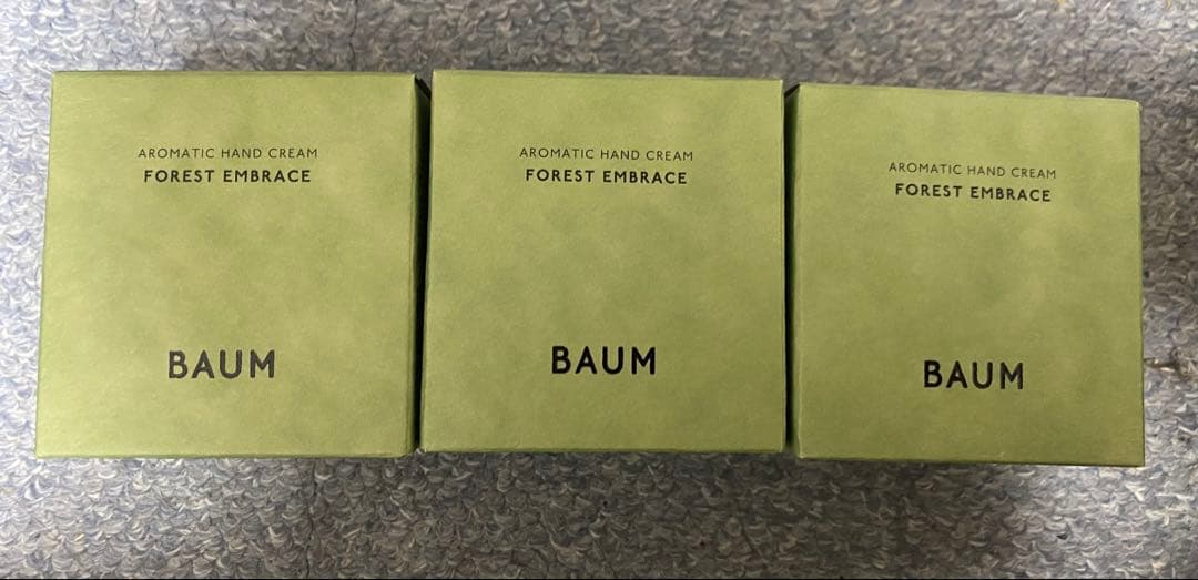 新品未使用　BAUMアロマティックハンドクリームフォレストエンブレイス ３個