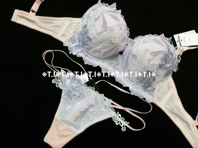 サルート/プラダを着た悪魔 C75＆ソングショーツM SP 96