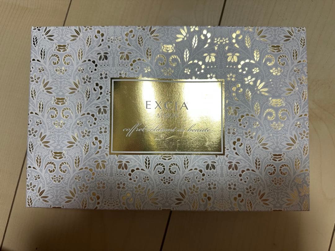 《限定品》アルビオン エクシア コフレ エクラタン ドゥ ボーテ