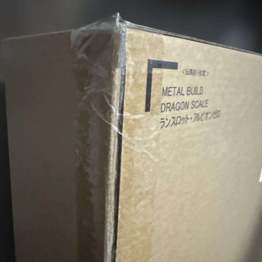 輸送箱未開封 METAL BUILD ランスロット・アルビオンゼロ - メルカリ