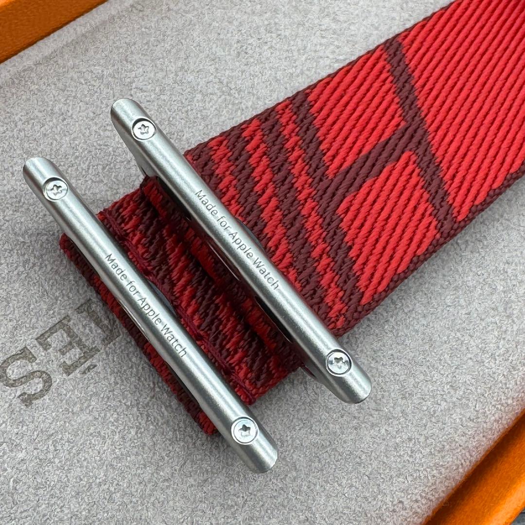 2607 ほぼ未使用 Apple Watch ジャンピング ルージュドゥクール - メルカリ