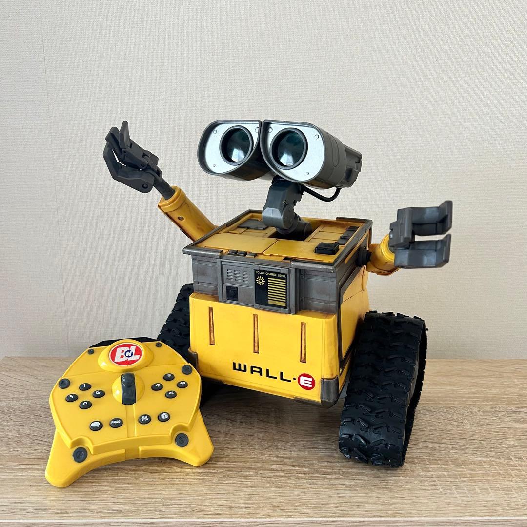 ディズニー　ウォーリー　ラジコン　WALL・E 動作確認済 ディズニー ウォーリー ラジコン WALL・E 動作確認済 - メルカリ