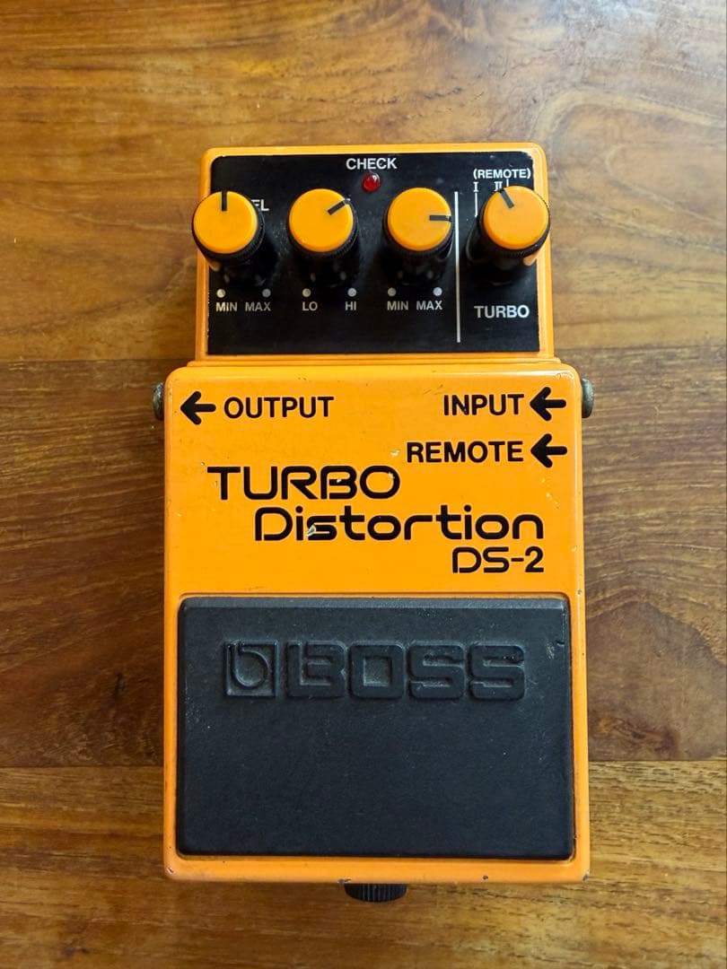 BOSS DS-2 日本製ヴィンテージ　フルシアンテ　レッチリ BOSS / DS-2の特徴や使い方をレビュー。ジョン・フルシアンテも使用し